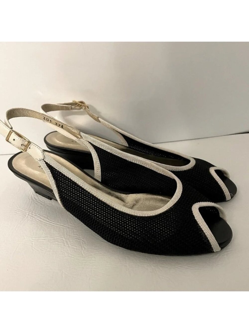 Ron White Black White All Day Low Wedge Sandals - Size 37.5